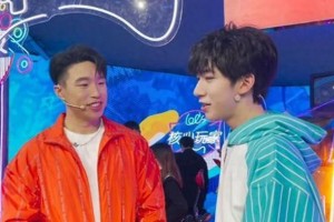 时代少年团贺峻霖：十八楼相声灵魂与德云社的奇妙缘分