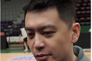 CBA裁判争议：辽宁队面临生死战，杨鸣如何应对？