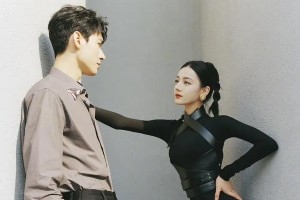 迪丽热巴龚俊《安乐传》戏外甜蜜互动，胶片照太有爱