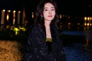明星春节礼盒大比拼：龚俊毛晓彤12品牌，杨幂倪妮最豪气