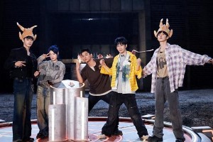 密室大逃脱6：蜜桃东站444号列车诡异事件揭秘