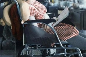 赵露思突发疾病住院抢救 工作室暂停工作